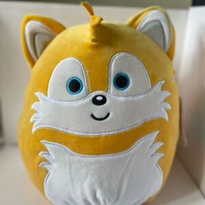 Squishmellow sonic edition